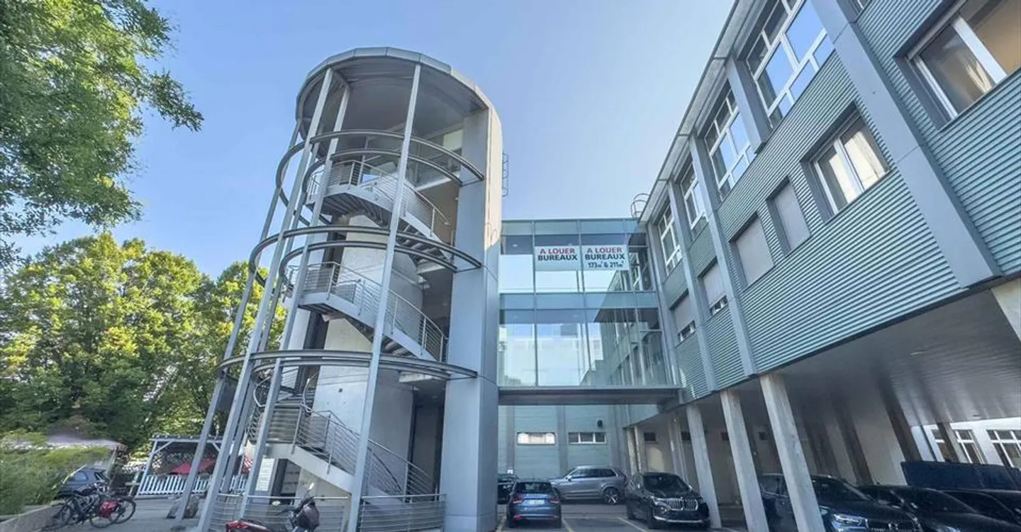 Edificio ad uso misto in affitto - Foto 8 di 10