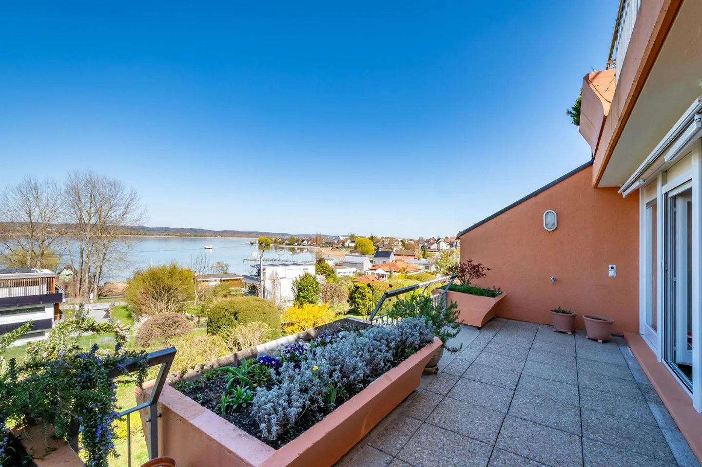 Charmante Wohnung mit Traumhafter Aussicht - Foto 6 von 18
