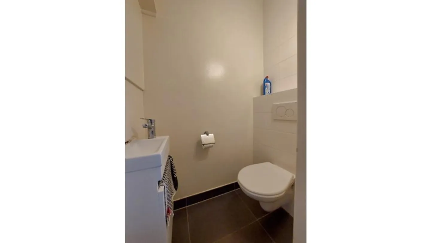 3-ROOM APARTMENT IN GENEVA - SAINT-JEAN/CHARMILLES, FURNISHED, DURATION... - Photo 10 of 10