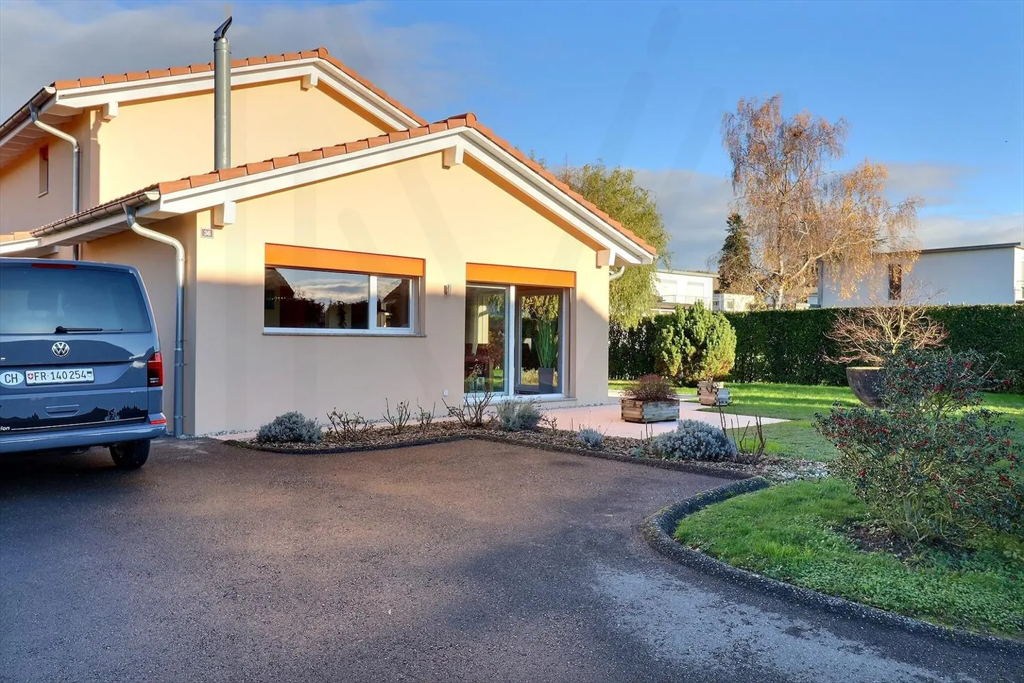 Beautiful 4.5 room detached house in the heart of a residential development - Photo 4 of 13