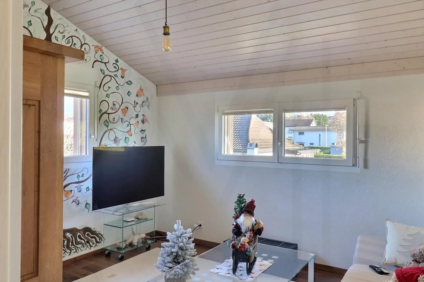 Beautiful 4.5 room detached house in the heart of a residential development - Photo 8 of 13