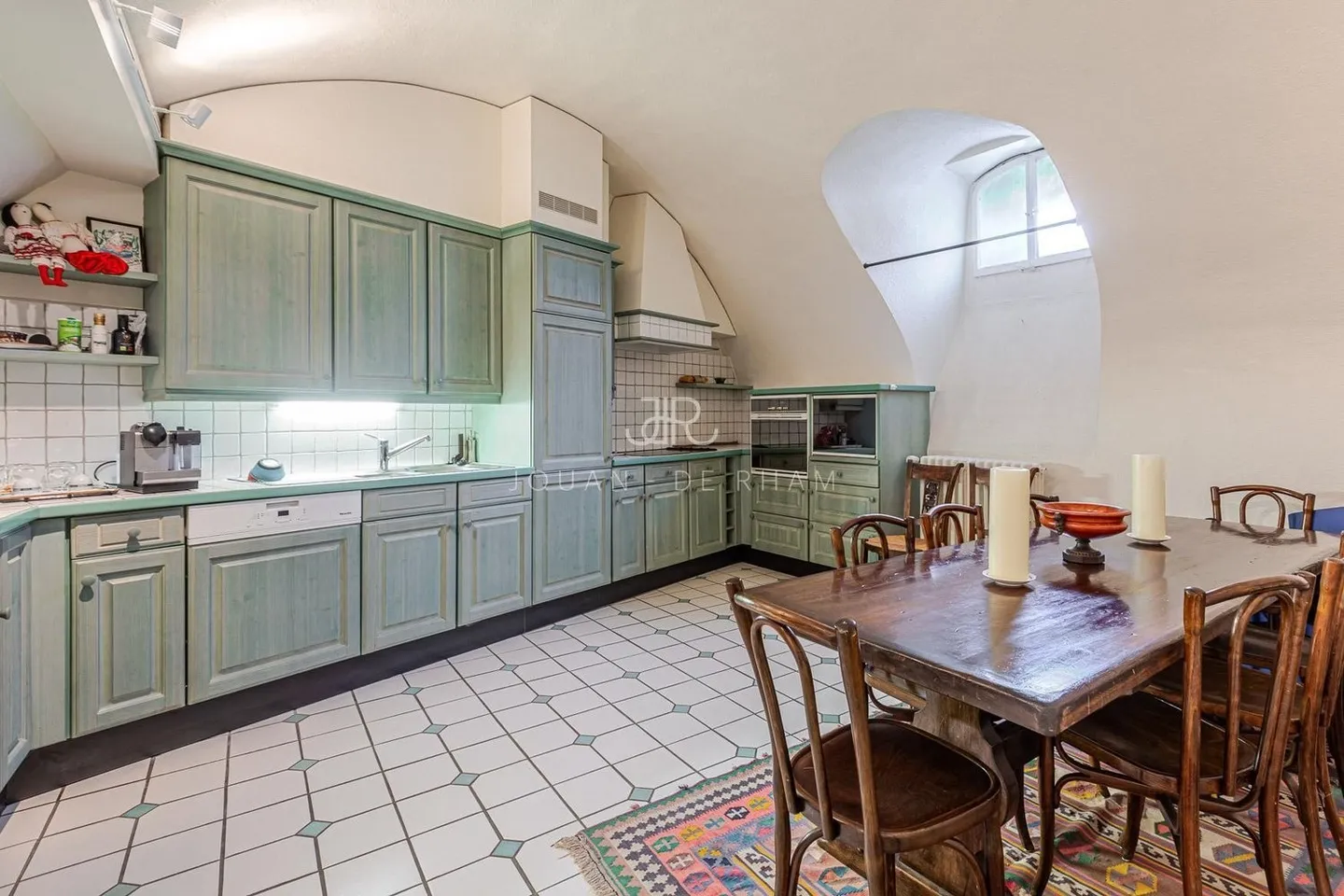 Appartamento in un edificio prestigioso - Foto 4 di 5
