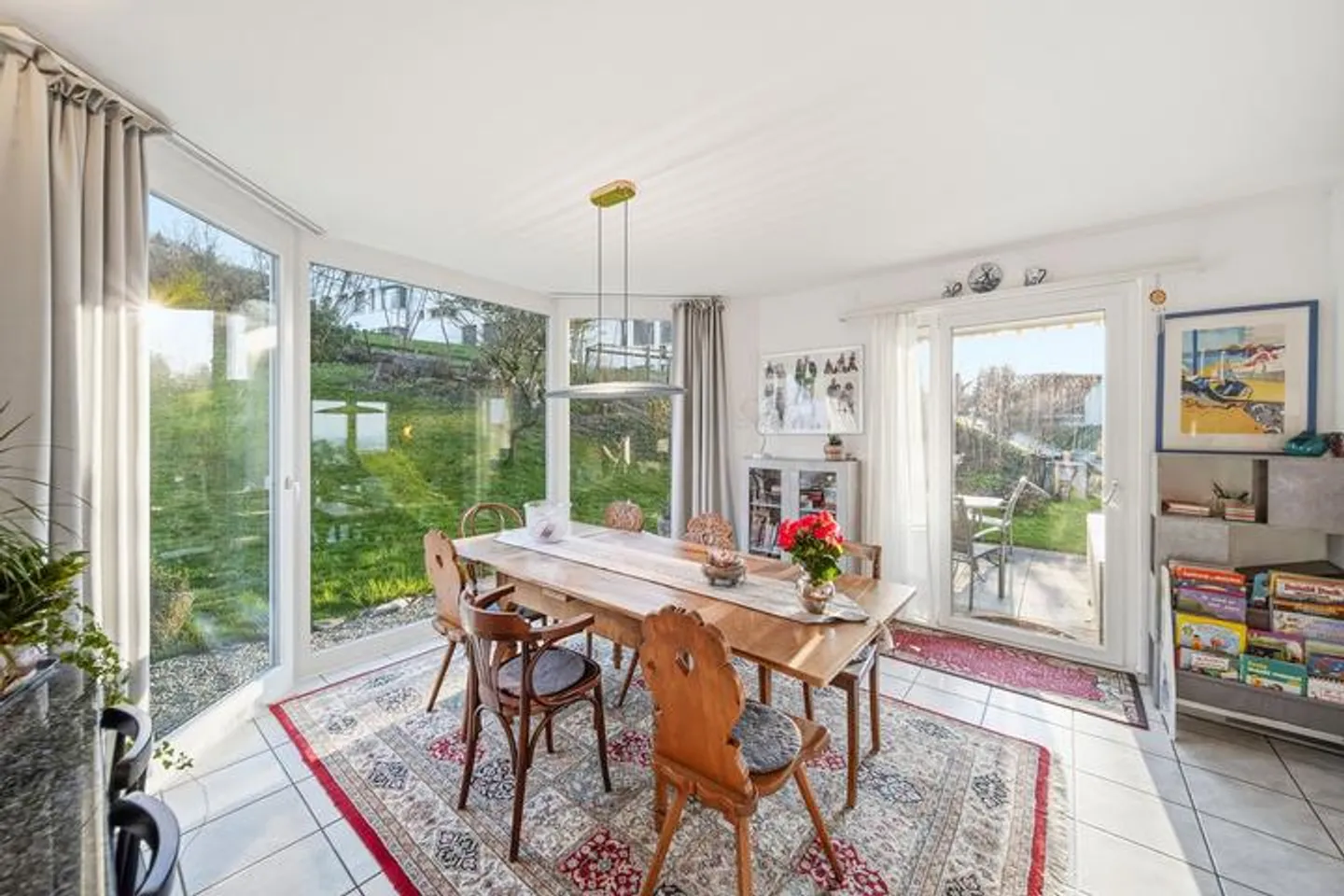 Charmantes Einfamilienhaus mit Seeblick - Foto 3 von 9