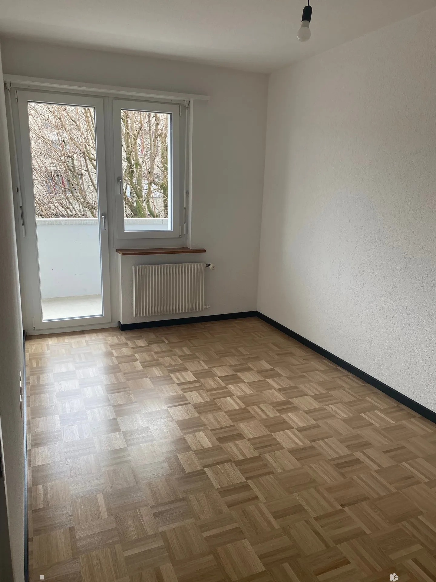 Charmante 3.5-Zimmer-Wohnung mit Balkon in Biel - Foto 6 von 9