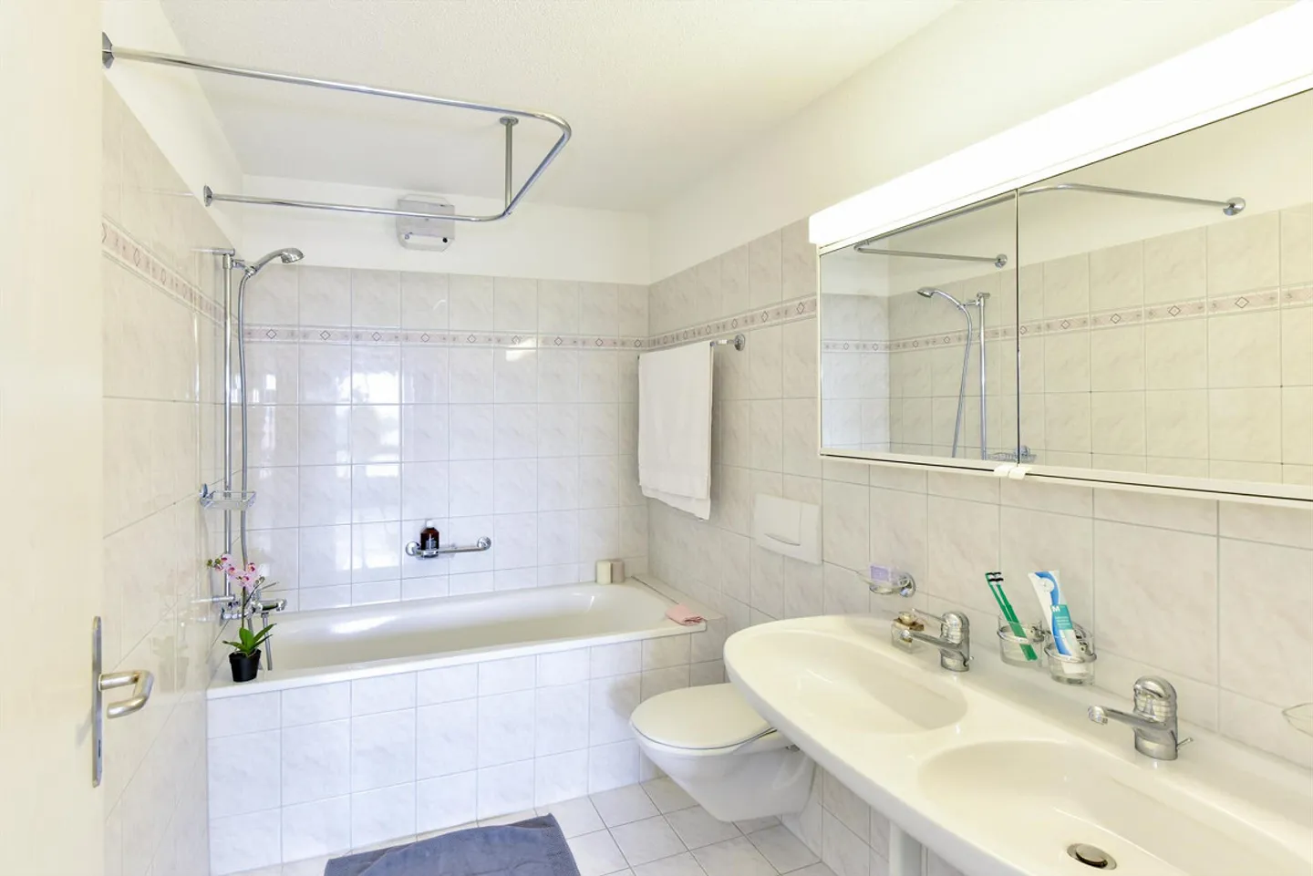 Appartement lumineux et spacieux - 1 mois de loyer gratuit - Photo 5 sur 13