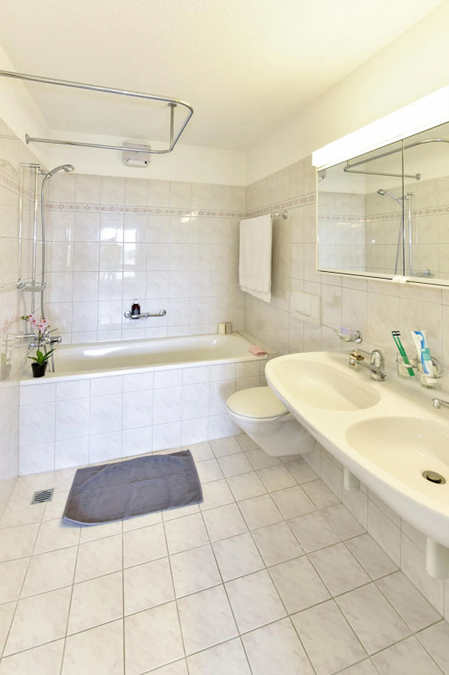 Appartement lumineux et spacieux - 1 mois de loyer gratuit - Photo 6 sur 13