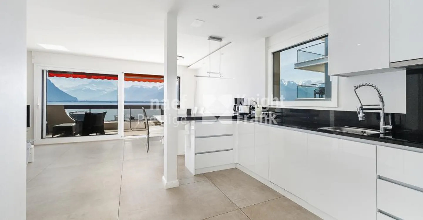 Superb 3.5 room apartment on the lake shore for sale in the center of Montreux - Photo 6 of 12