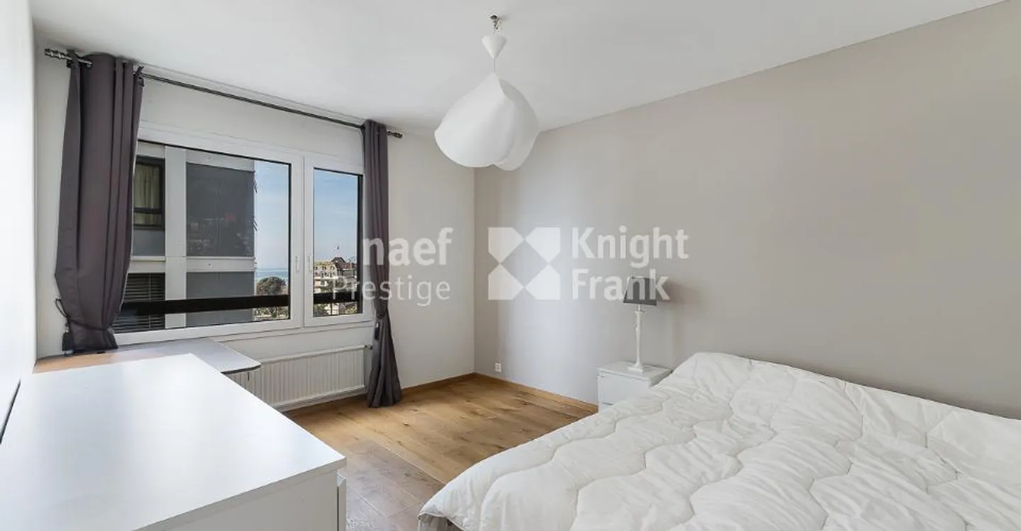 Superb 3.5 room apartment on the lake shore for sale in the center of Montreux - Photo 9 of 12