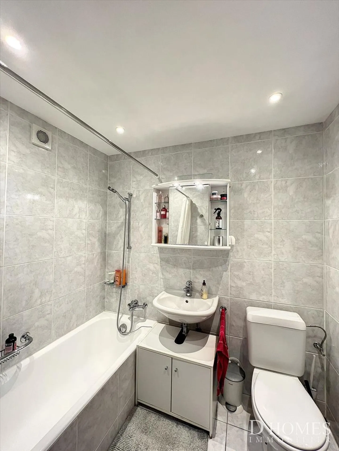 Maison Villageoise Rénovée - Photo 10 sur 13