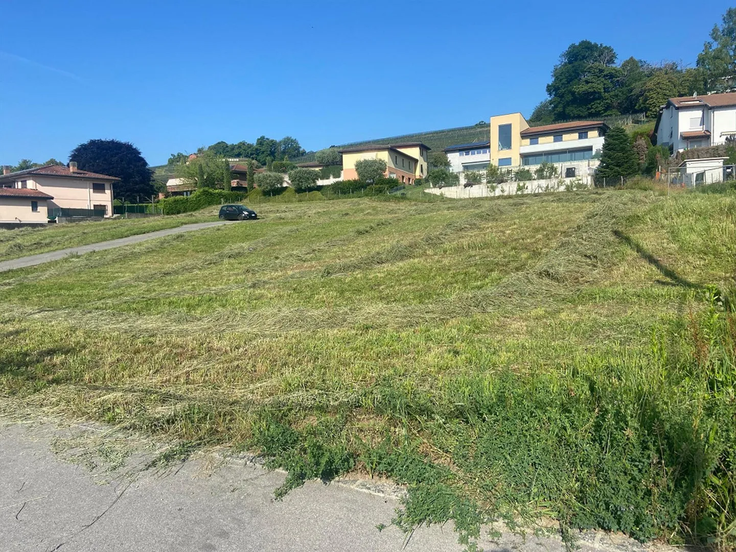 Terreno spazioso per villa su misura - Foto 1 di 2