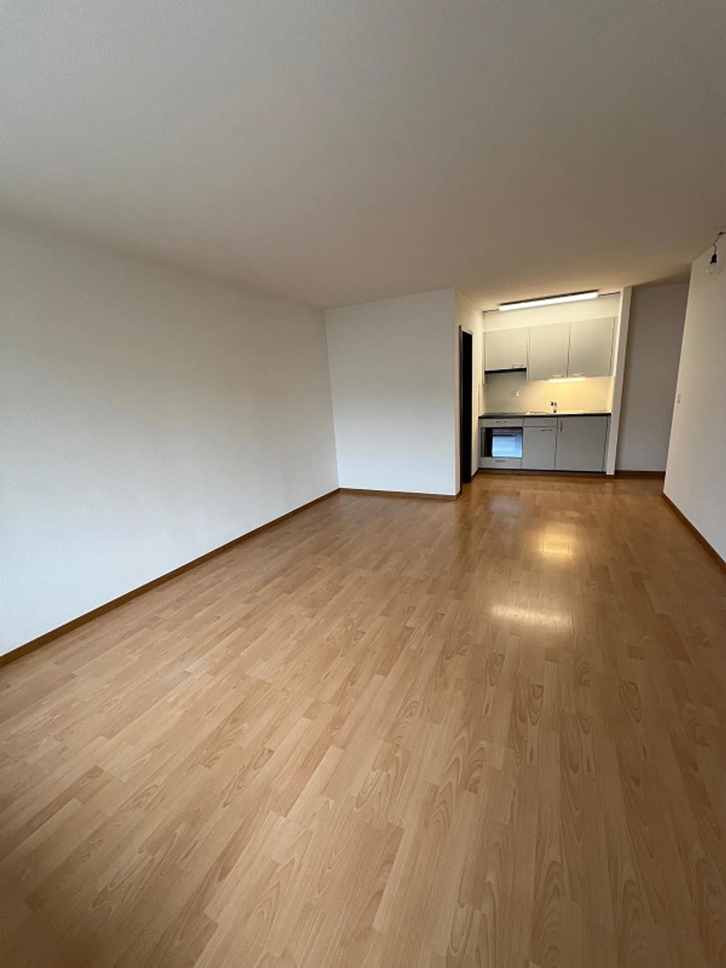 Spacious 1-room apartment with balcony in Ostermundigen - Photo 1 of 6