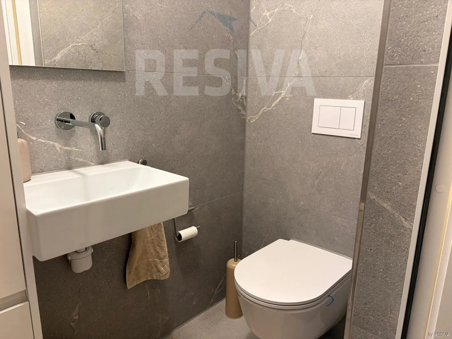 Appartement moderne en galerie meublé de 63 m2 - Photo 16 sur 21