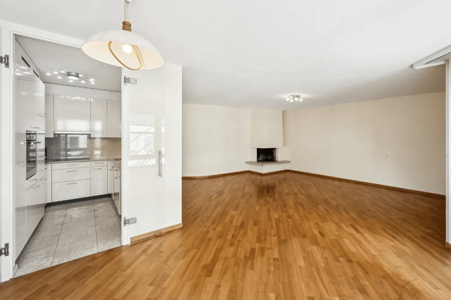 Geräumige Wohnung in Basel - Foto 3 von 12