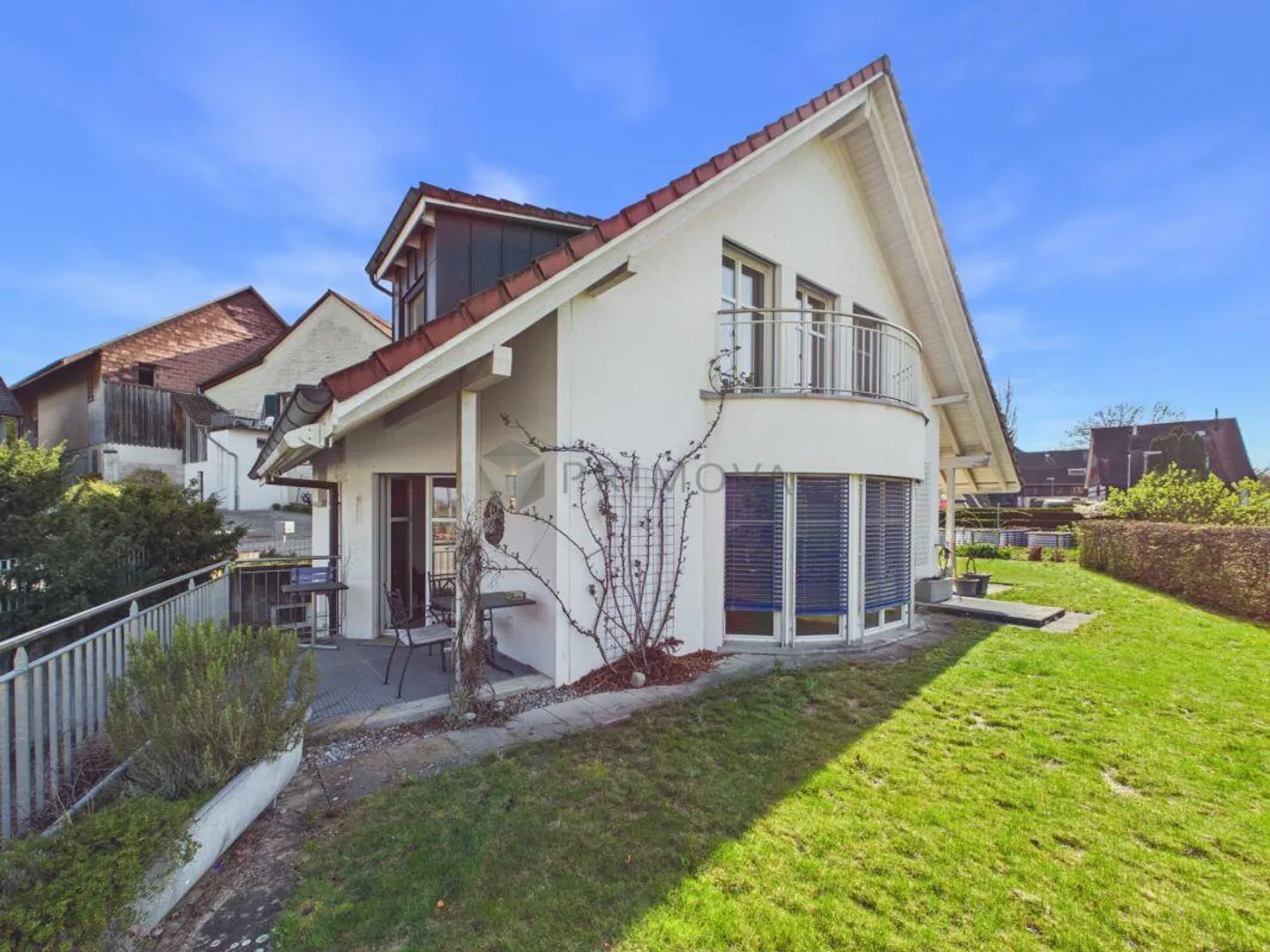 Charmantes Einfamilienhaus mit zusätzlicher Landwirtschaftsfläche - ideal für Pferdeliebhaber - Photo 3 sur 13