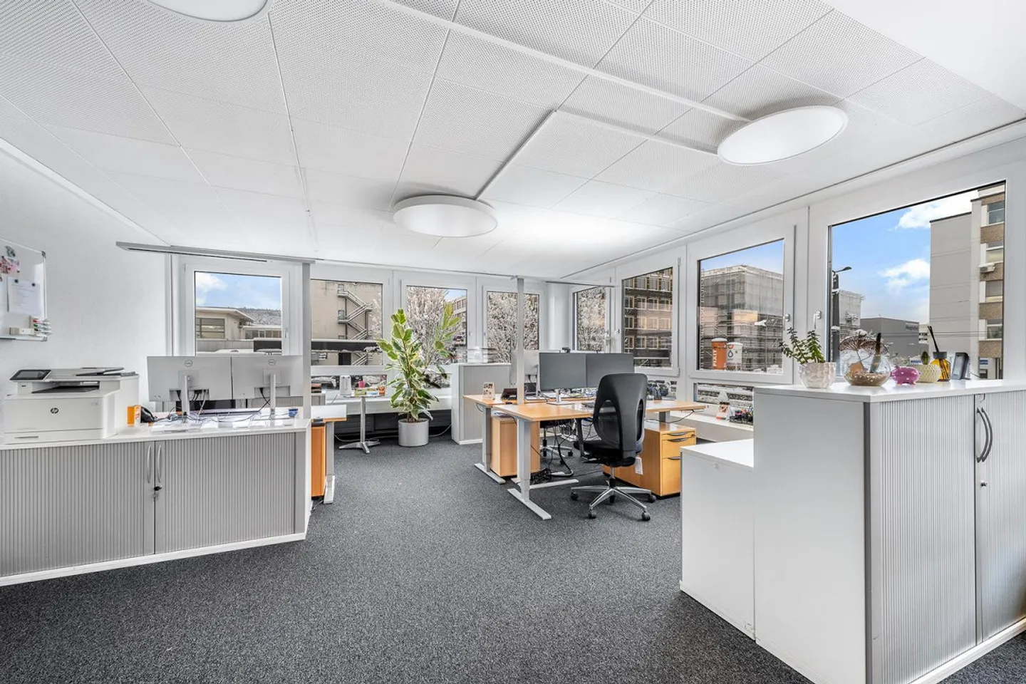 Modern/Air-conditioned Offices in Central Dübendorf from 150 CHF per m2 * year - Photo 18 of 30
