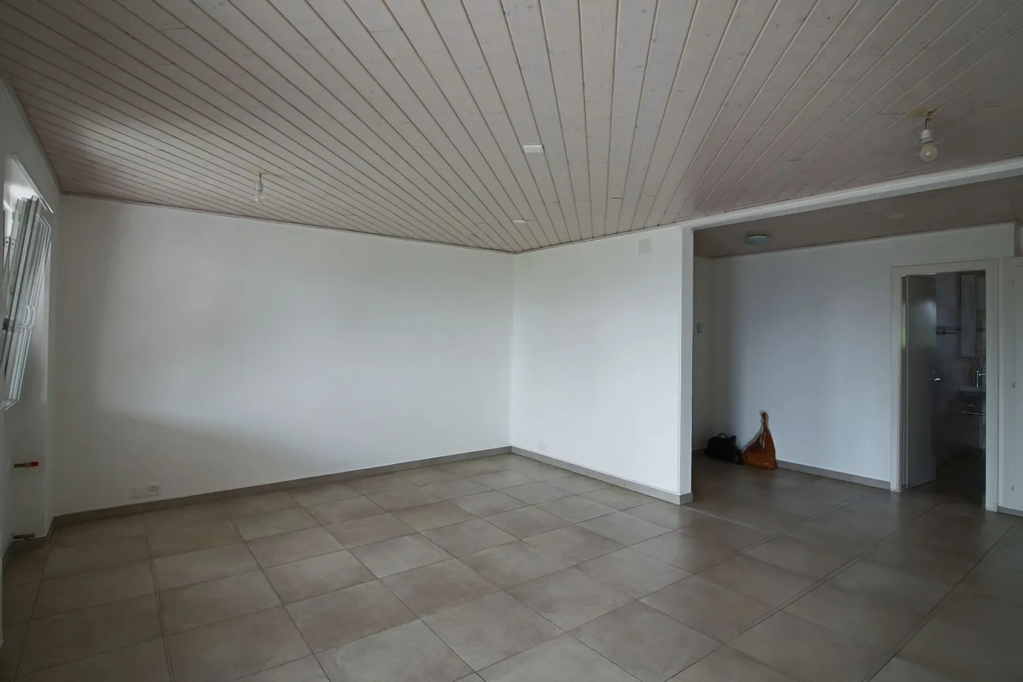 Charmante 4.5 Zimmer Wohnung - Foto 3 von 9