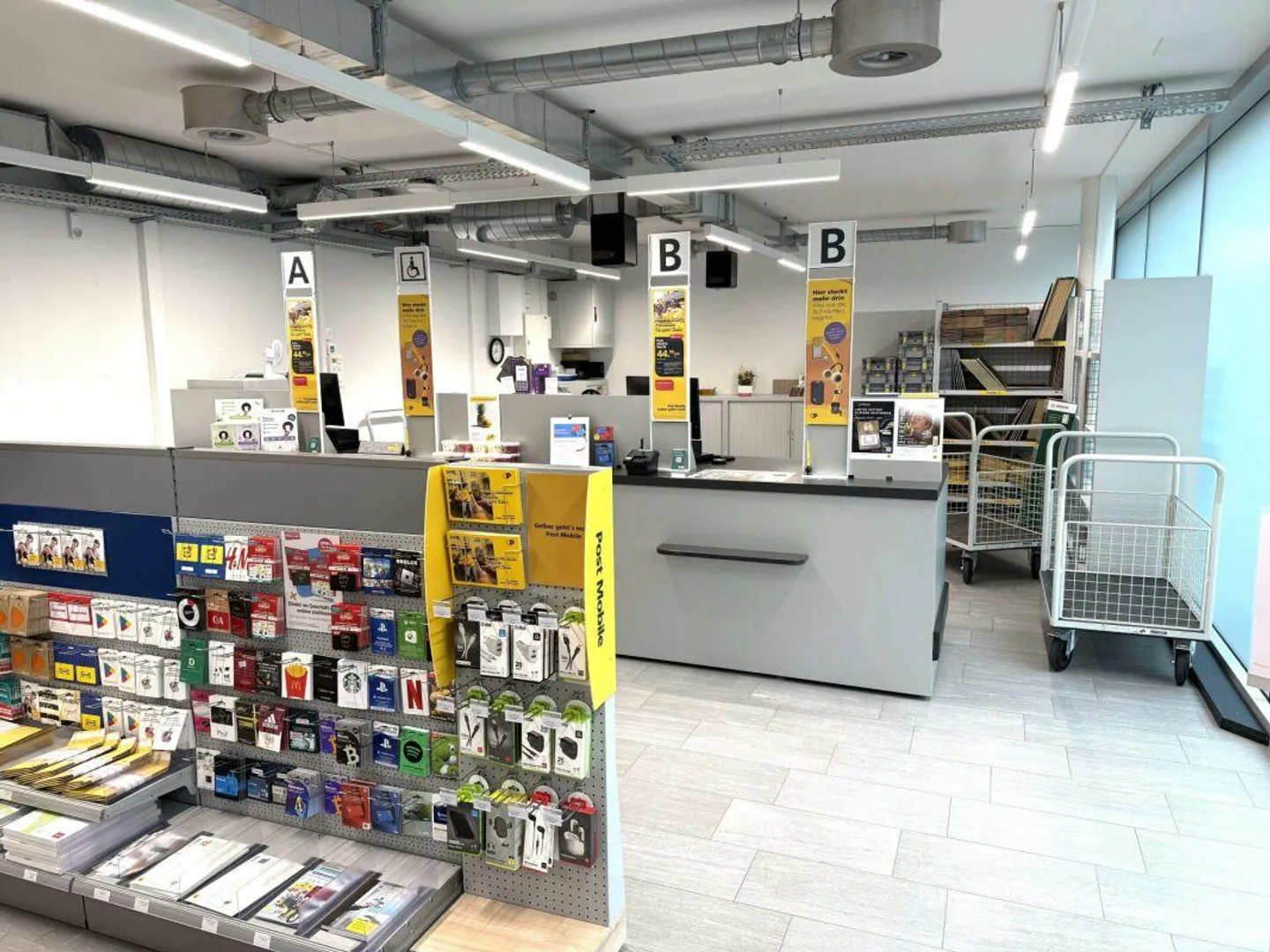 Modern commercial space with custom expansion - optionally expandable - Photo 2 of 8
