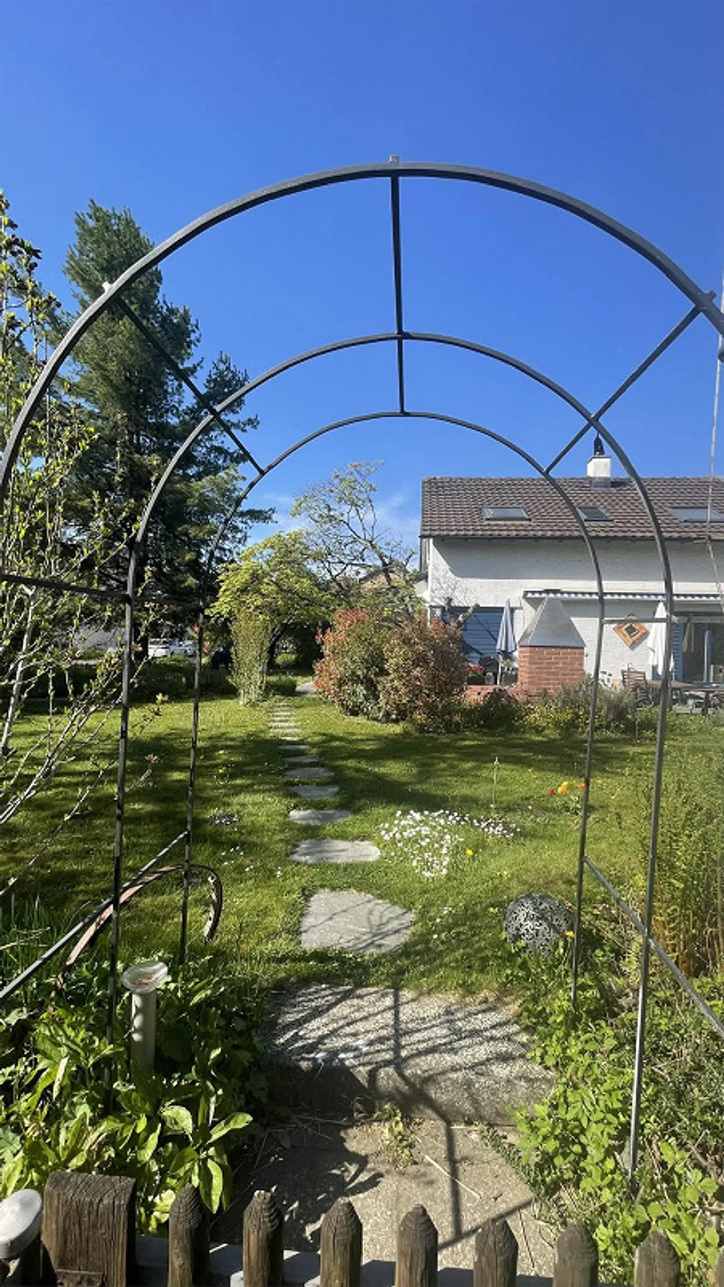 Charmantes Einfamilienhaus mit Potenzial - Foto 2 von 9