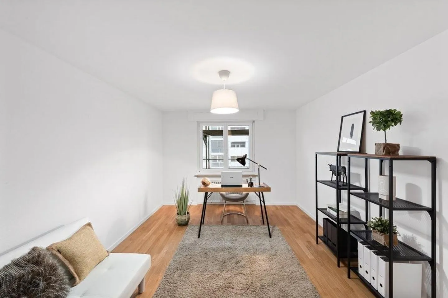 In the Heart of the Action: Modern Apartment for Young People - Photo 6 of 7