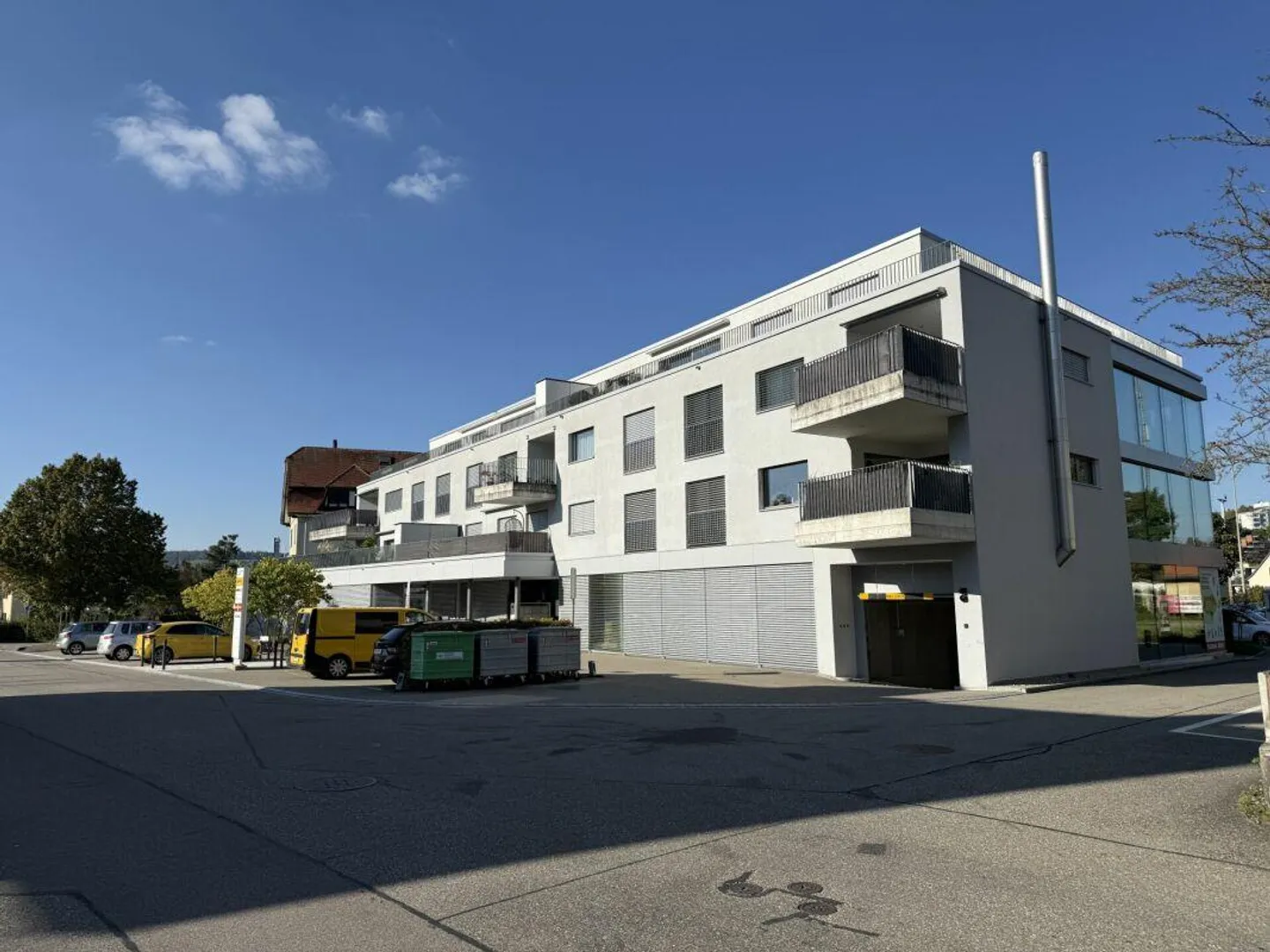 Modern commercial space with custom expansion - optionally expandable - Photo 6 of 8