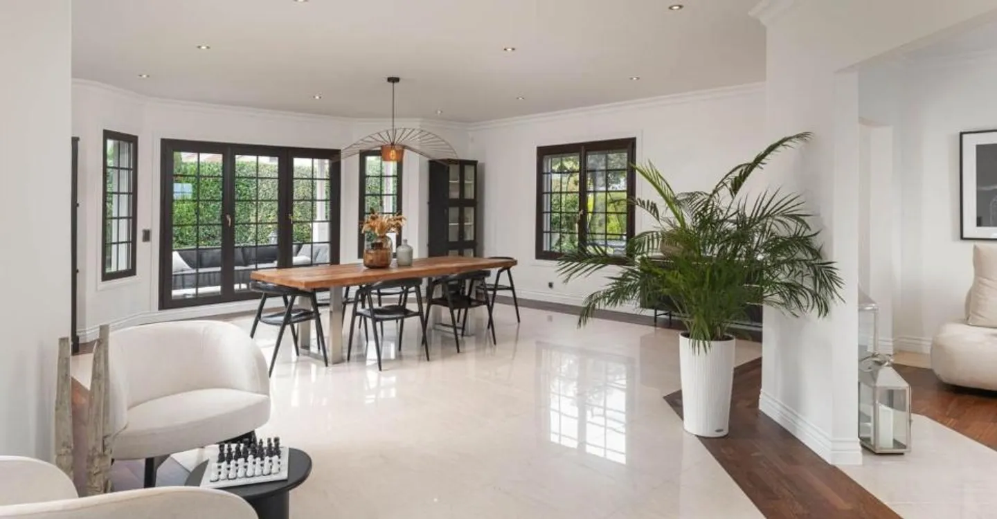 Wundervolle außergewöhnliche Villa in Chavannes-de-Bogis - Foto 1 von 7
