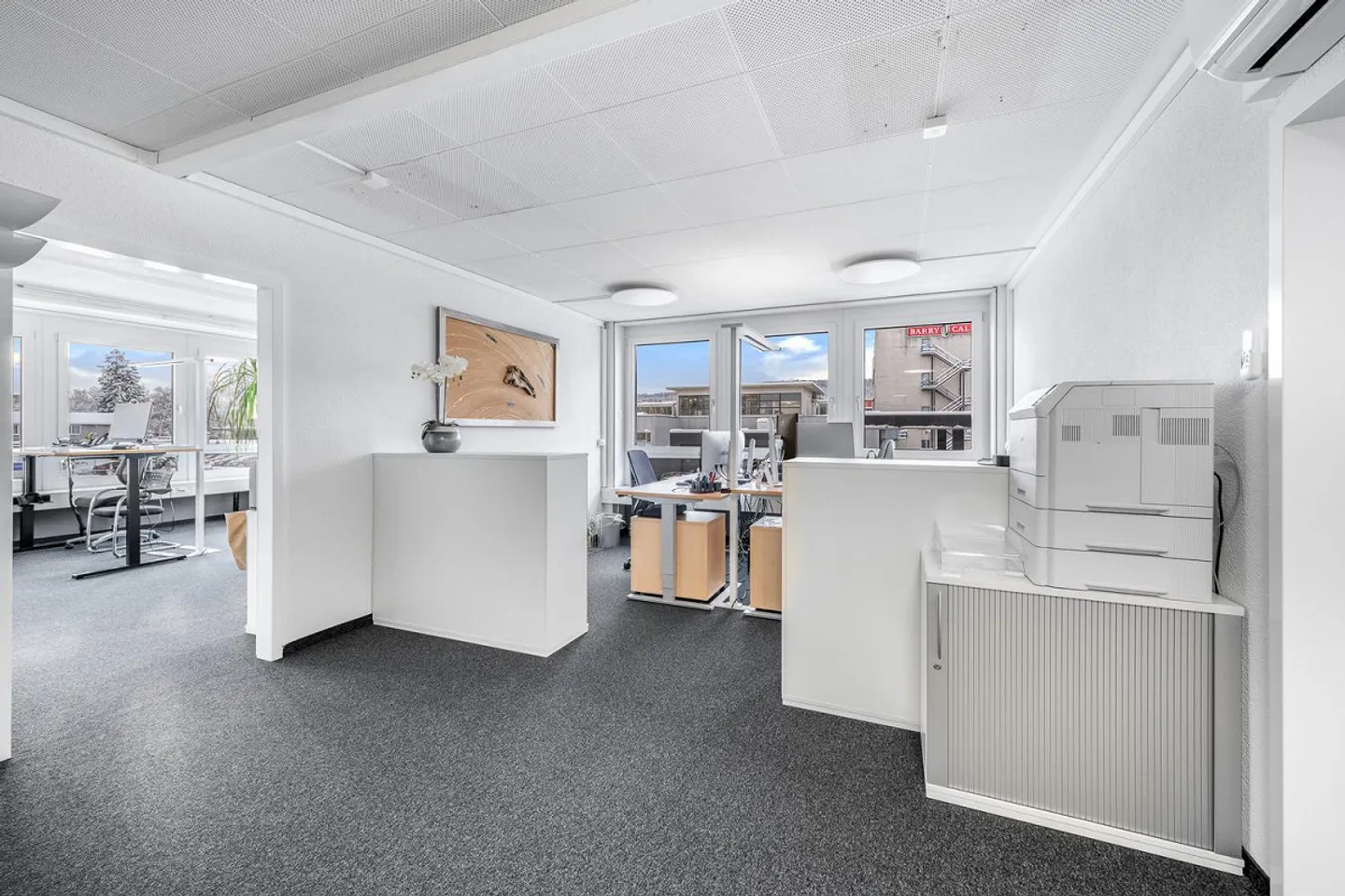 Modern/Air-conditioned Offices in Central Dübendorf from 150 CHF per m2 * year - Photo 25 of 30