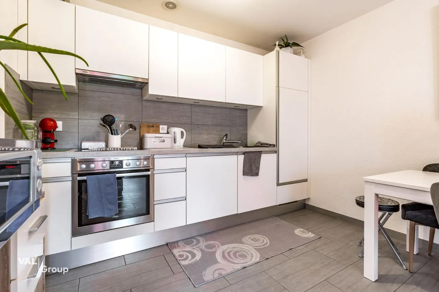 Comfort e luminosità nel cuore di un quartiere residenziale ricercato - Foto 3 di 10