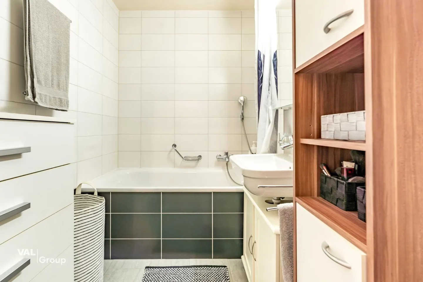 Comfort e luminosità nel cuore di un quartiere residenziale ricercato - Foto 5 di 10