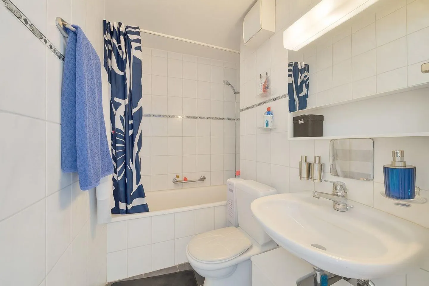 Casa perfetta a Schübelbach - Appartamento soleggiato di 2,5 stanze con balcone - Foto 7 di 7