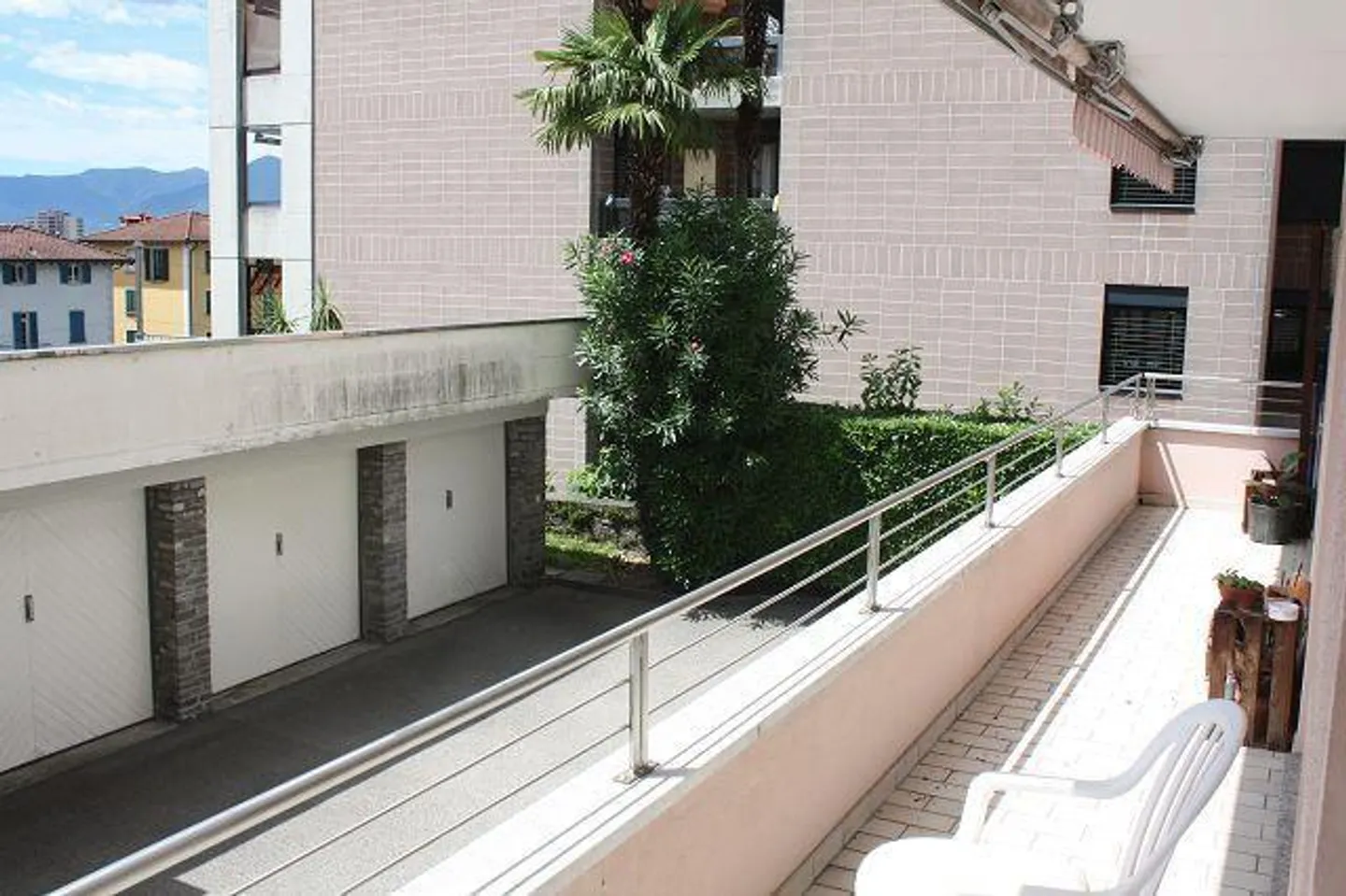 «3 1/2-Zimmer-Wohnung mit 2 PP im 1. OG Appartamento di 3 1/2 locali con 2 PP nel primo piano» - Foto 12 von 15