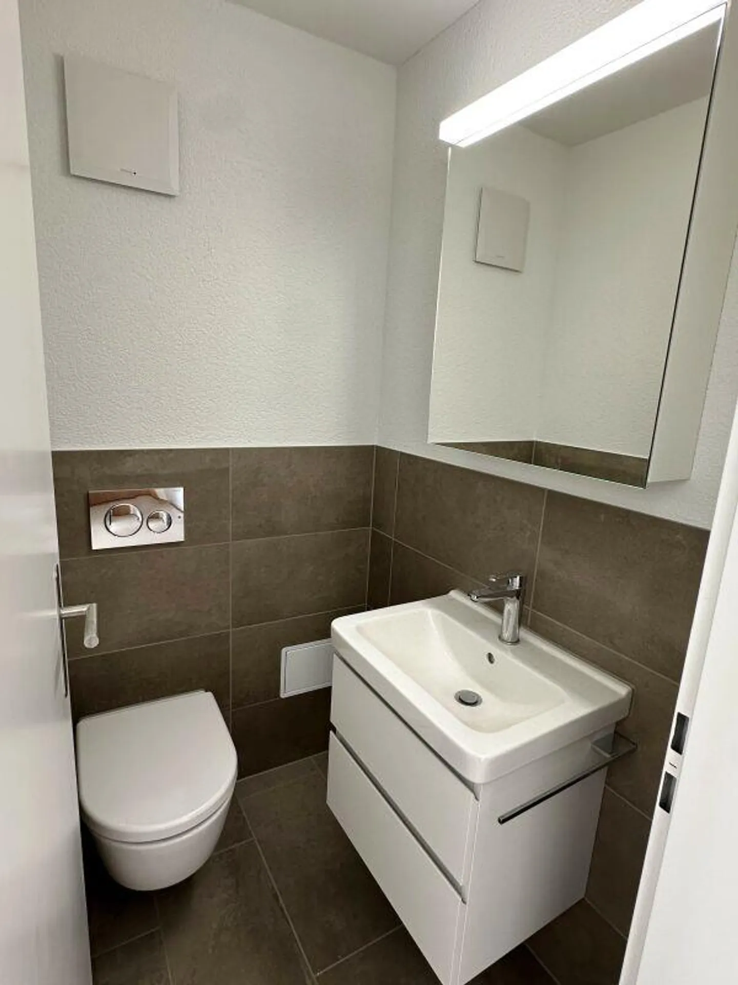 First rental after complete renovation - Photo 3 of 8