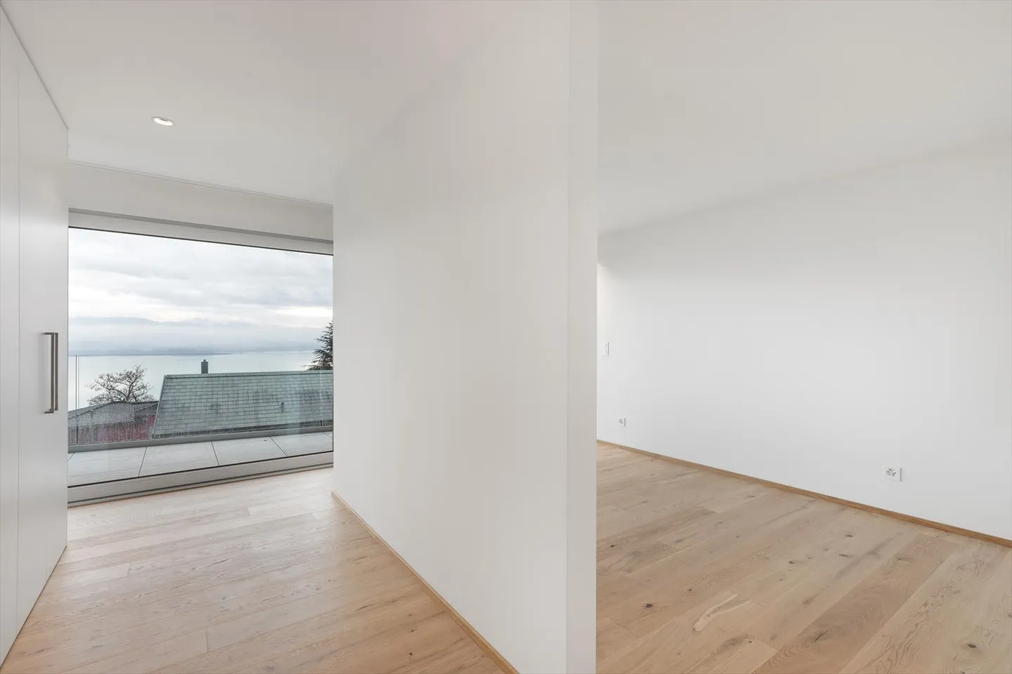 Luxury Villas "With a View of Lake Murten" - Photo 5 of 10