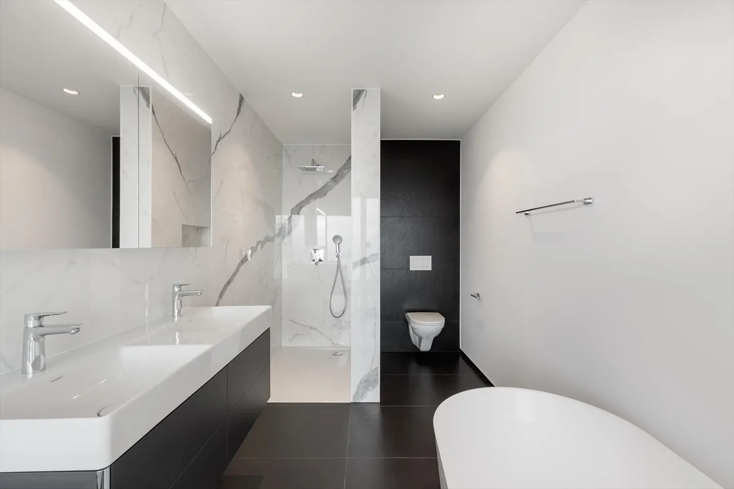 Luxury Villas "With a View of Lake Murten" - Photo 6 of 10