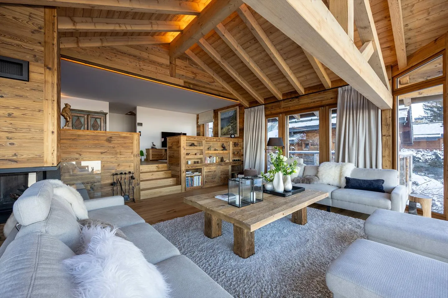 Rental apartment for the week: Magnificent chalet made of old wood with spectacular views of the valley - Photo 5 of 18