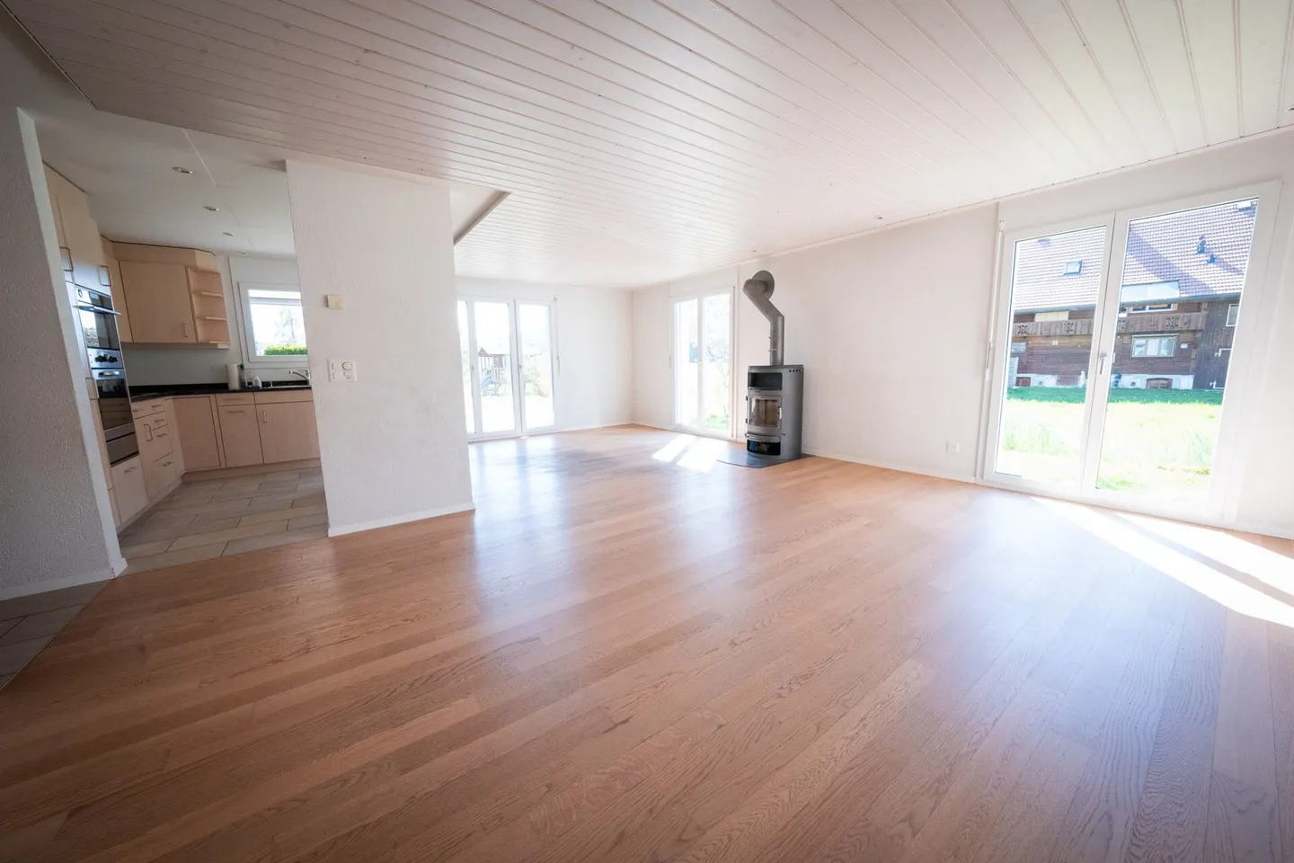 4 1/2 Room Ground Floor Apartment - Photo 5 of 23