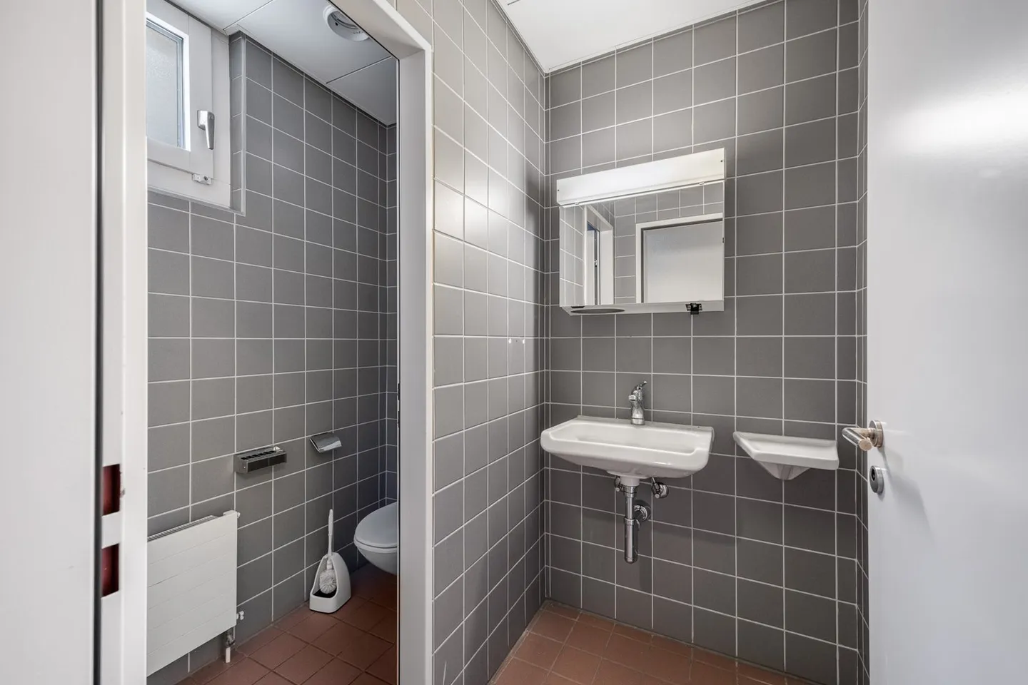 Office space for rent - Photo 7 of 13