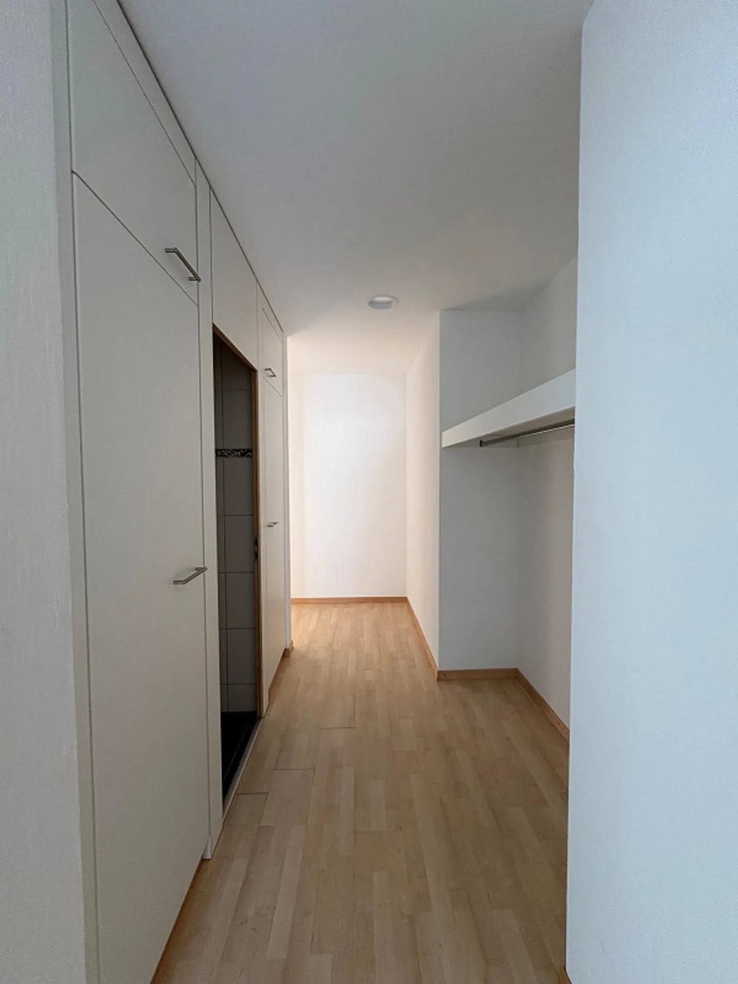Central 3.5 Room Apartment in Sunny Location - Photo 8 of 18