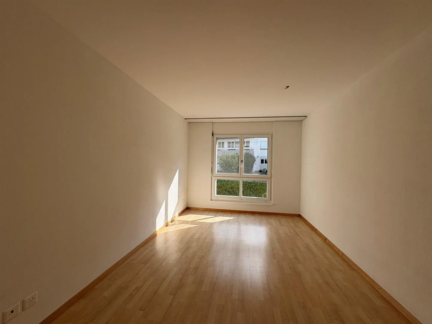 Central 3.5 Room Apartment in Sunny Location - Photo 13 of 18
