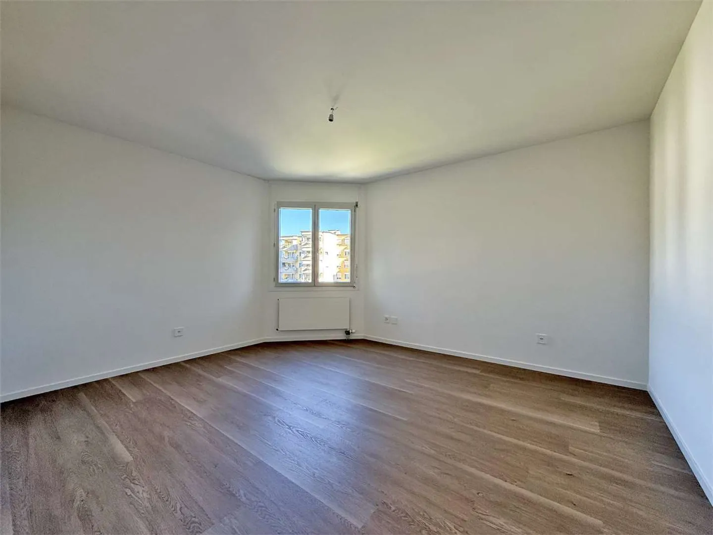 Breganzona - 4.5-Zimmer-Wohnung komplett renoviert - Photo 7 of 9