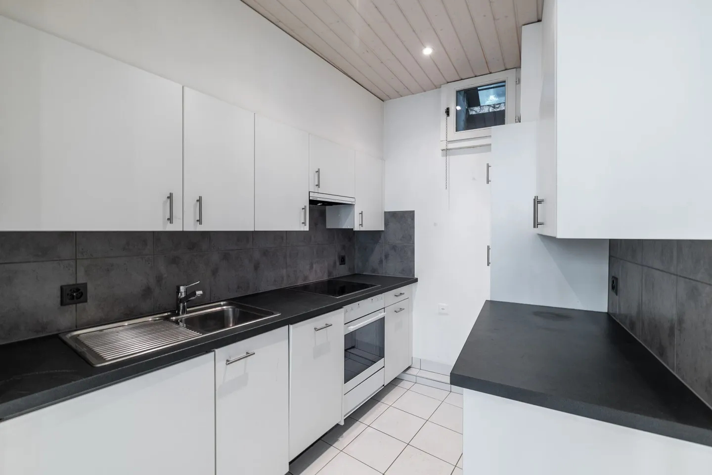 Charmante 2-Zimmer-Wohnung im Herzen der Altstadt von Sion - Foto 4 von 10