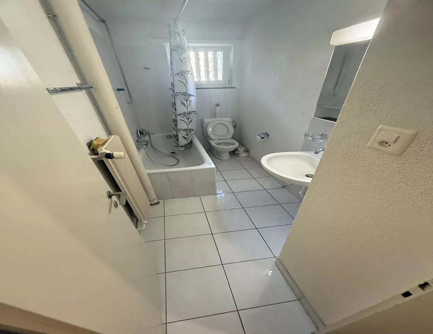 Chambre meublée au centre - Emménagez aujourd'hui - Photo 3 sur 12