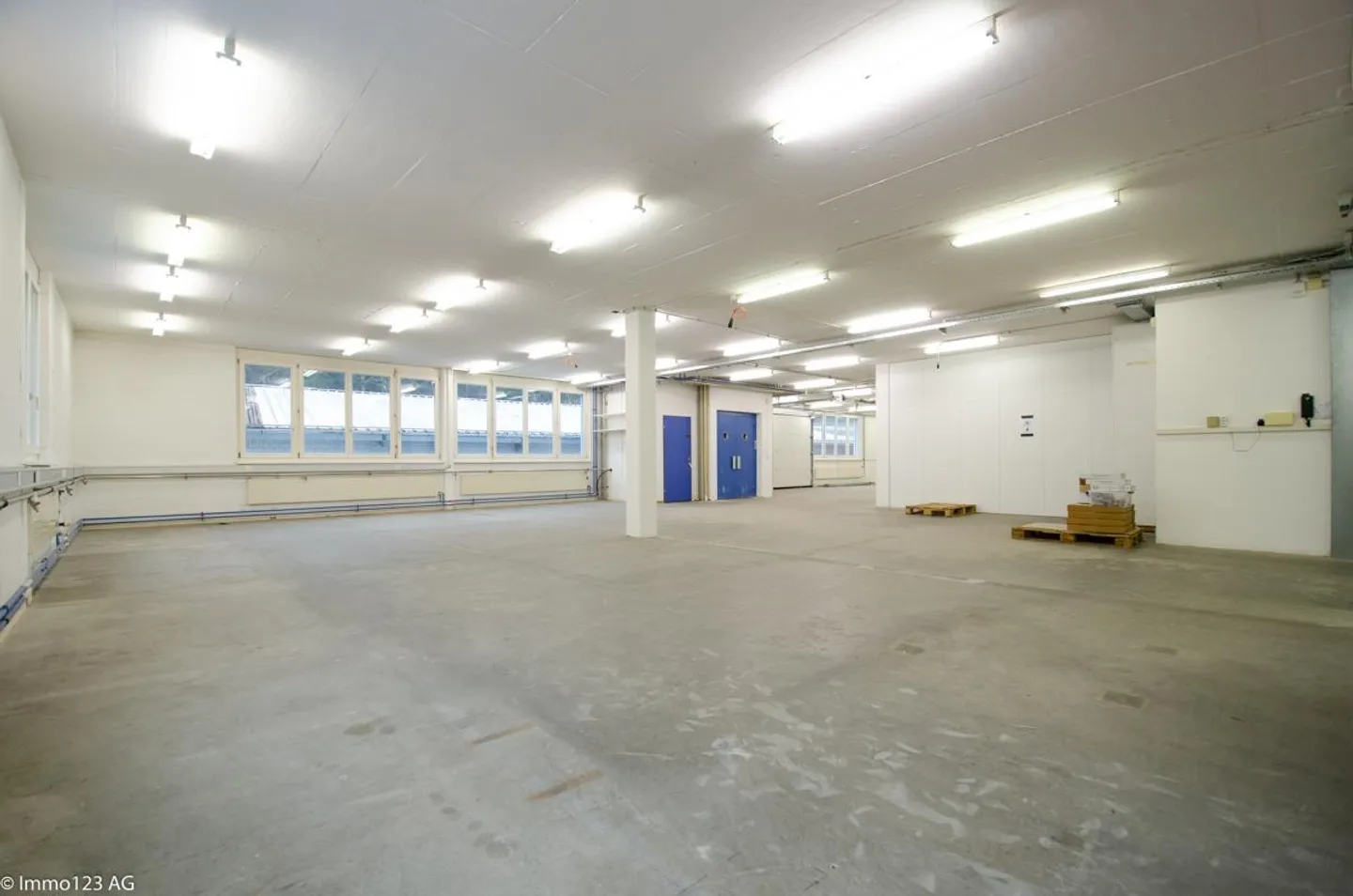 Grosszügige und helle Büro-/Gewerberäume für Ihr Unternehmen - Foto 1 von 29