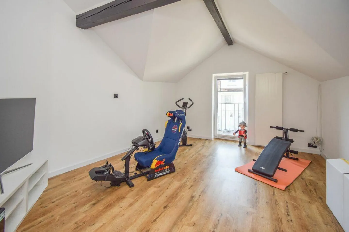 8.5-Zimmer-Einfamilienhaus mit modernem Ausbau und nachhaltiger Tec... - Photo 18 of 23