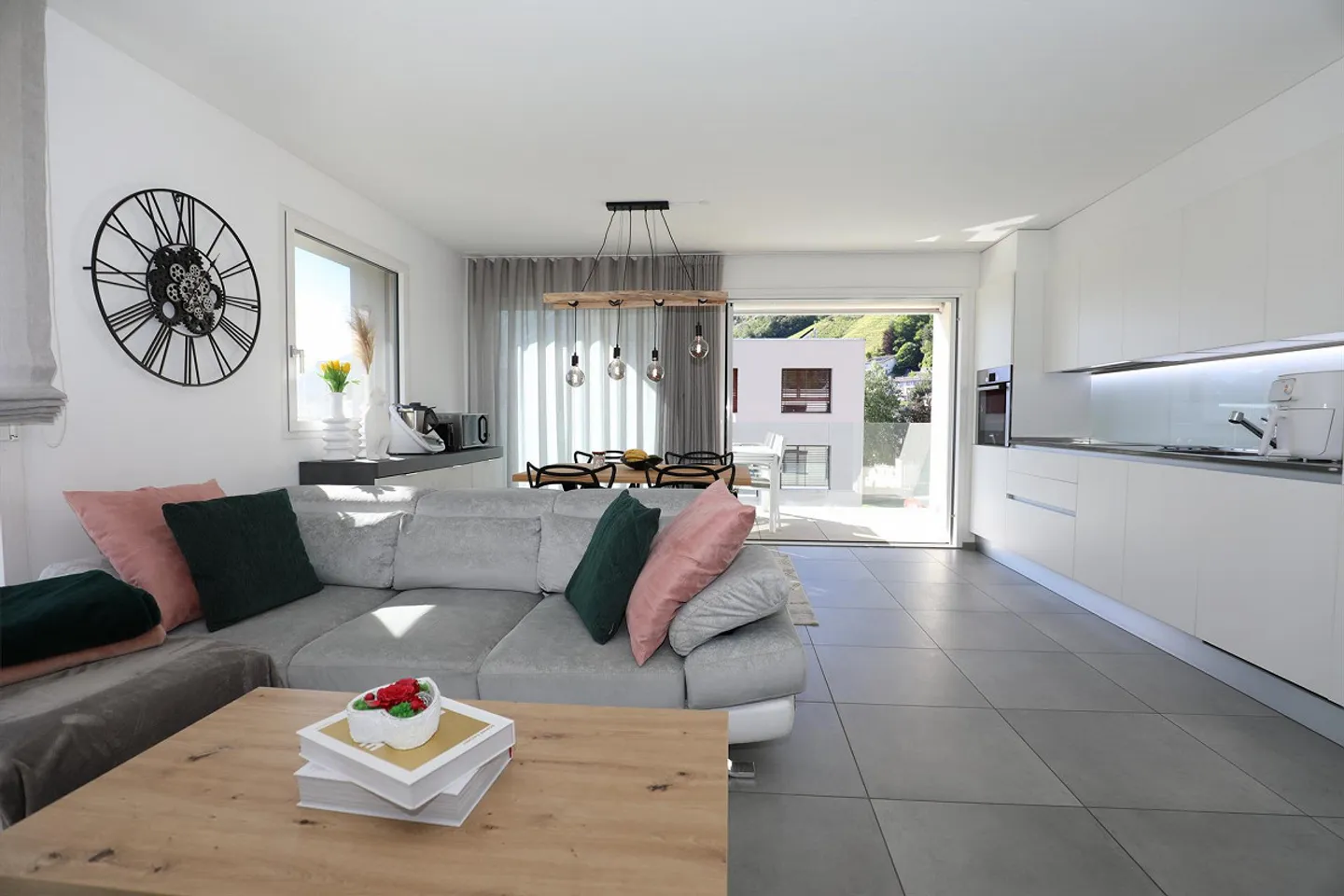 Penthouse moderno con vista aperta - Foto 8 di 24