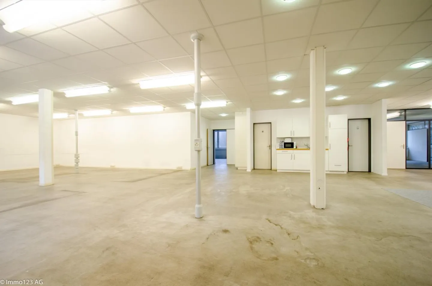 Grosszügige und helle Büro-/Gewerberäume für Ihr Unternehmen - Foto 8 von 29