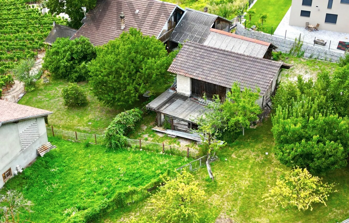 600 m2 avec grange - W2, 800 m2 supplémentaires possibles - Photo 1 sur 5