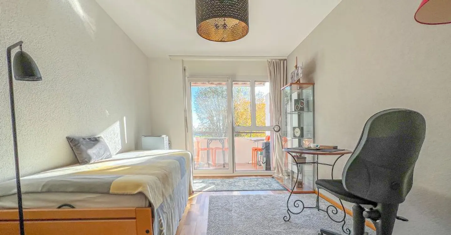 Incantevole appartamento di 4,5 stanze con balcone - Foto 7 di 12