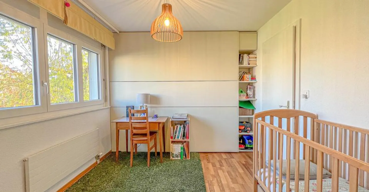 Incantevole appartamento di 4,5 stanze con balcone - Foto 9 di 12