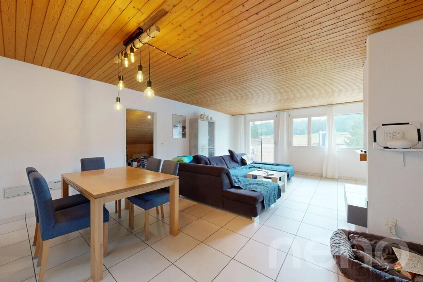 Penthouse avec vue panoramique, cheminée et grenier aménageable - Photo 2 sur 11