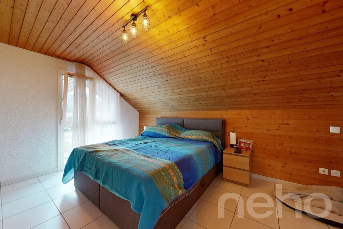 Penthouse avec vue panoramique, cheminée et grenier aménageable - Photo 4 sur 11